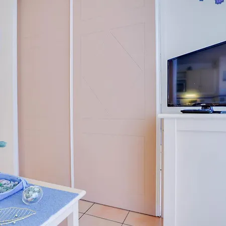 Apartment 2 Pieces Plein Centre, Terrasse, Parking Menton