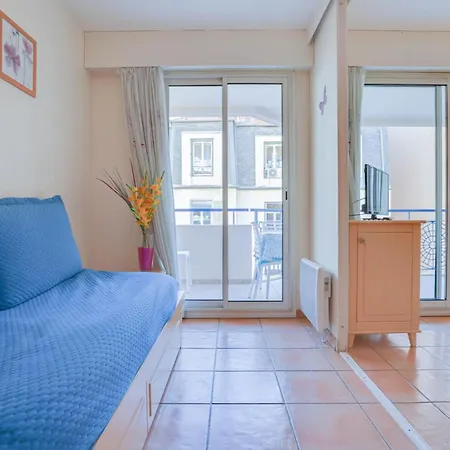 Апартаменты 2 Pieces Plein Centre, Terrasse, Parking *
