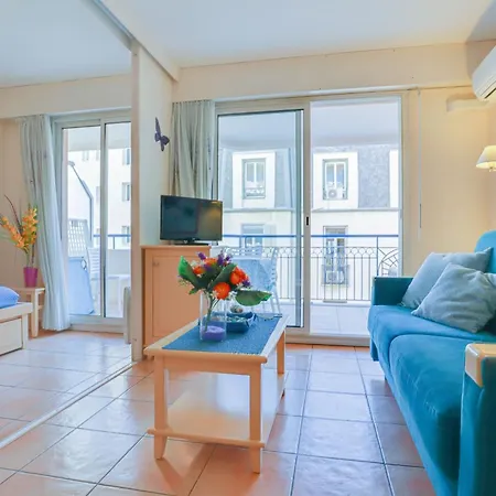 Apartment 2 Pieces Plein Centre, Terrasse, Parking Menton