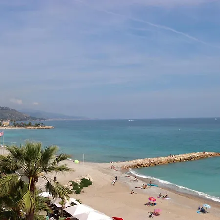 2 Pieces Plein Centre, Terrasse, Parking Menton